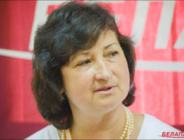 Алена Анісім: Прэзідэнт, які не можа звязаць двух слоў па-беларуску, – гэта не прэзідэнт   
