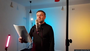 «Хацелася б мець сталую пляцоўку. Іграць хаця б па 2-3 спэктаклі на месяц». Алег Гарбуз пра тое, што адбываецца з «Купалаўцамі»