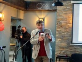 Зміцер Бартосік плануе выдаць аўдыё-версію кнігі «Забіць упалмінзага»