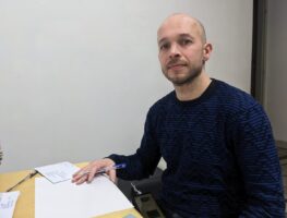 Беларусы Варшавы павіншавалі зняволеных з днём народзінаў  