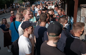 «Робяць усё каб не паўтарыўся масавы выхад людзей». Беларусы Беластока пра адмену замежных участкаў на рэферэндуме