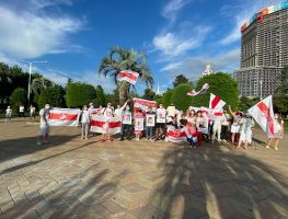 Беларусы Батумі: абыякавых з кожным тыднем усё менш   