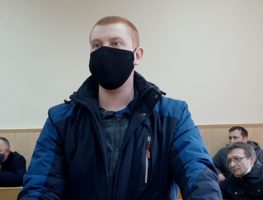 Суд са штрафам і грамадскімі пратэстамі   