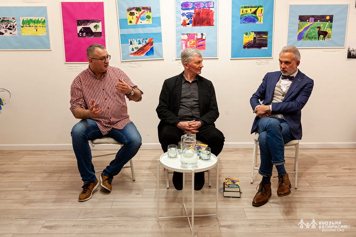 Літаратура ў дарозе. У Вільні аншлагам распачаўся еўратур Бахарэвіча, Шупы і Янушкевіча