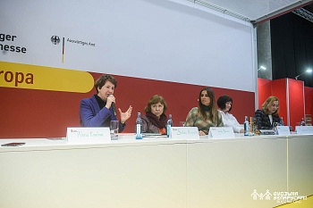 Святлана Алексіевіч: «Гэта не проста выдавецтва, мы ствараем свой жаночы сусвет»