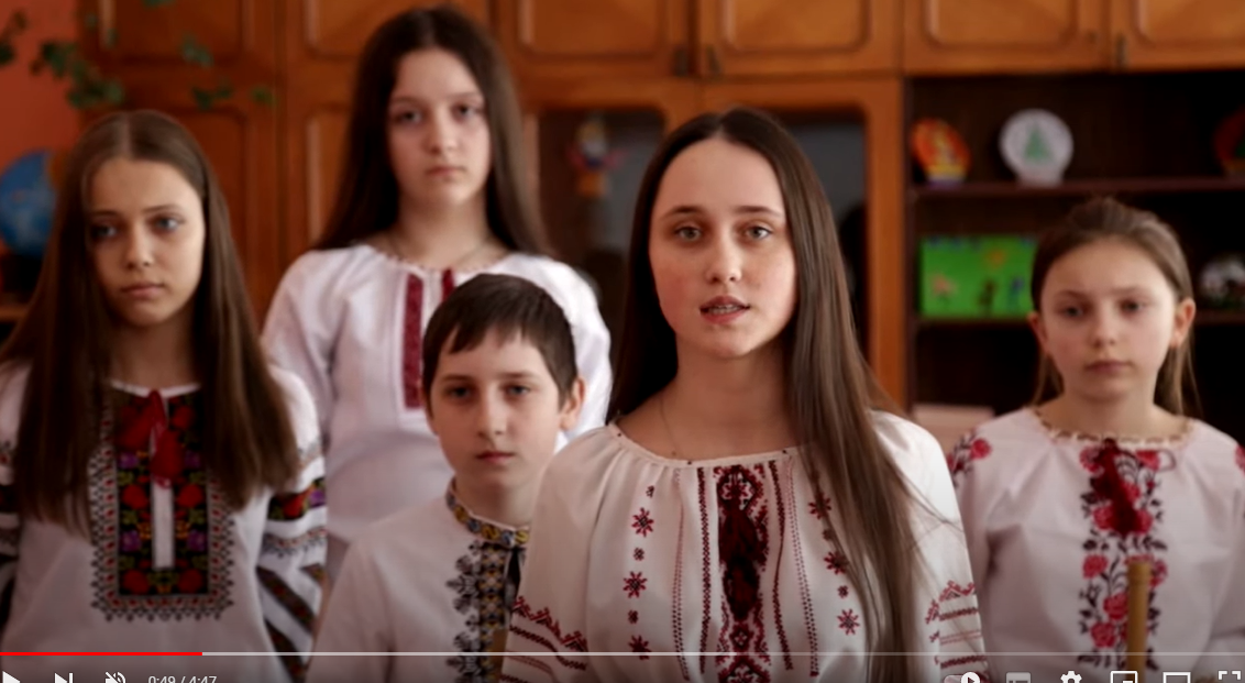 Украінскія дзеці запісалі песню 