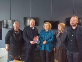 Сігітас Нарбутас: З болем у сэрцы разарвалі повязі з Беларуссю, але справу Скарыны працягваем!   