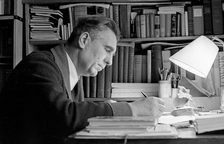 Ад паштальёна да Народнага паэта Беларусі. Сёння Нілу Гілевічу магло б споўніцца 94 гады