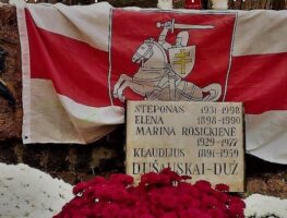 У Коўне адновяць магілу „бацькі” бел-чырвона-белага сцяга   