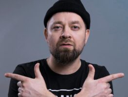 Валер Руселік: Я намагаюся дагрукацца да беларусаў  