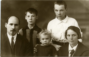 «Немалую дарогу прайшлі мы»: топ-3 гісторый кахання беларускіх пісьменнікаў