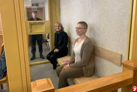 «Сакрэтныя матэрыялы»: дзвюм супрацоўніцам Tut.by прысудзілі па 12 гадоў калоніі, трох іншых паставілі «на паузу» да вышуку