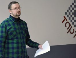 Ціхан Чарнякевіч: Калі хтосьці купіць нейкую кніжку, то дзякуй Богу   