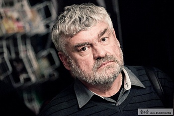 Міжнародны паэтычны флэш-моб: Уладзімір Арлоў чытае верш «Таўры» Уладзіміра Караткевіча