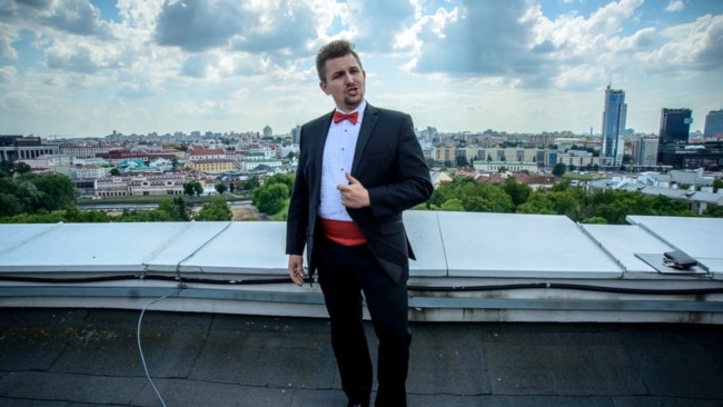 «У 2022-м адбудуцца тэктанічныя зьмены». Сільчукоў — пра беларускую ДНК і пакутнікаў, што сталі Нябеснай вартай