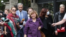 Сьвятлана Алексіевіч: выступы беларусаў з апошнім словам у судах улюбілі мяне ў свой народ