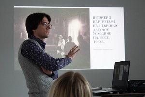 Гісторык: Фотаздымкі збіраюць разам вялікую сям'ю, якой ужо няма ў беларускай вёсцы 