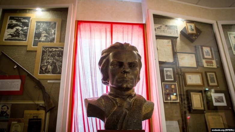 У Сьвіслачы перайменавалі гімназію імя Кастуся Каліноўскага