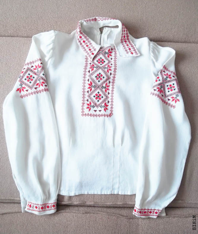 Жаночая кашуля (Канада)