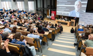 «Я выдам Фядуту на любой мове». Спыталі ў беларускіх выдаўцоў, што яны думаюць пра друк кніг па-расейску 