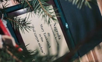 Мара Тамковіч атрымала прэмію Гільдыі польскіх рэжысёраў за фільм «Пад шэрым небам»